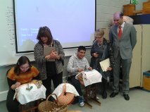 Responsáveis políticos visitam a escola